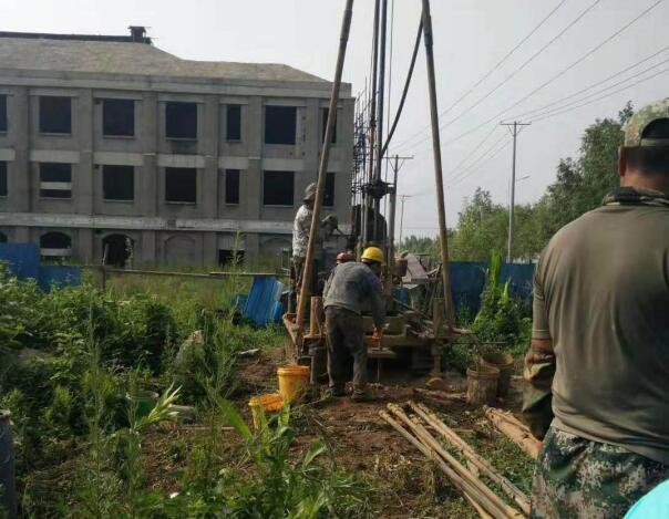 撫順市危險(xiǎn)廢物無(wú)害化處置及資源綜合利用項(xiàng)目（一期）水池、焚燒車間、焚燒車間煙囪工程